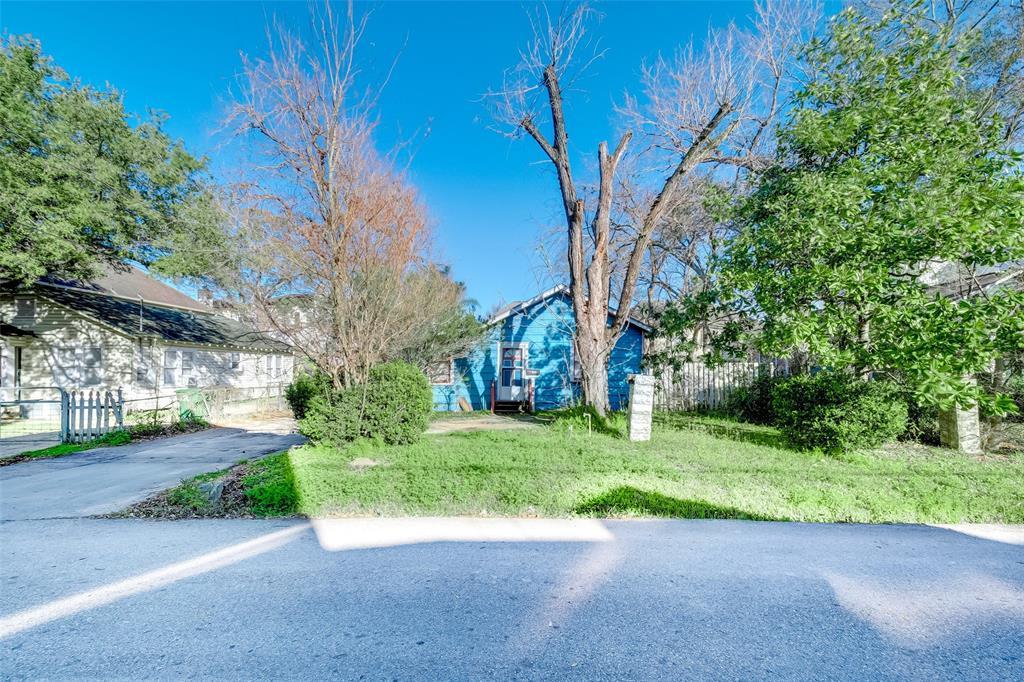 904 Knox Street - Photo 1