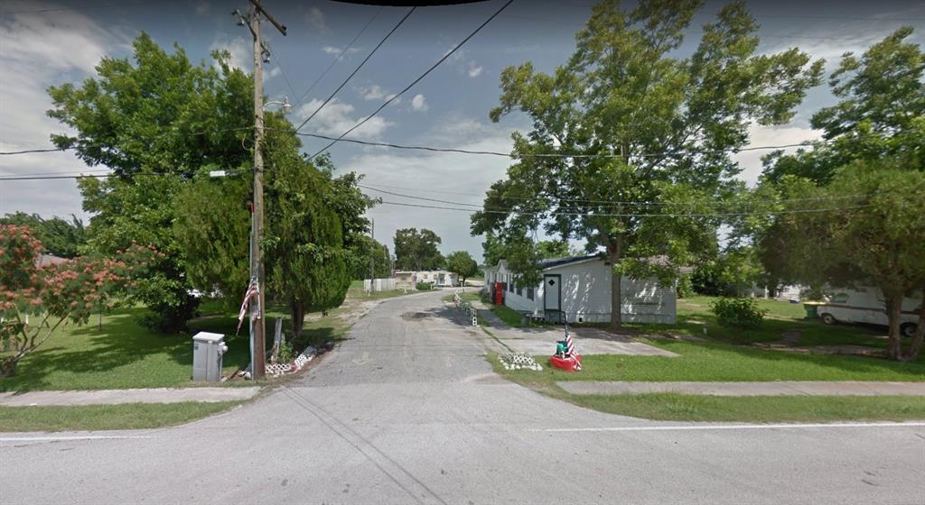 410 Laredo Street - Photo 1