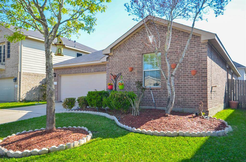 2826 Lakecrest River Drive - Photo 1