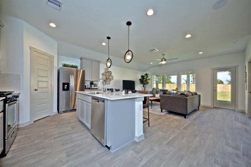 1031 Emerald Castle Drive - Photo 1