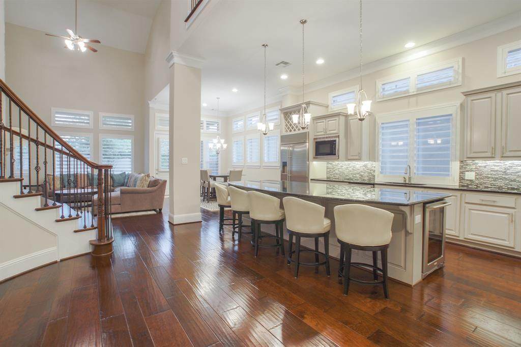 290 Sonoma Court - Photo 1