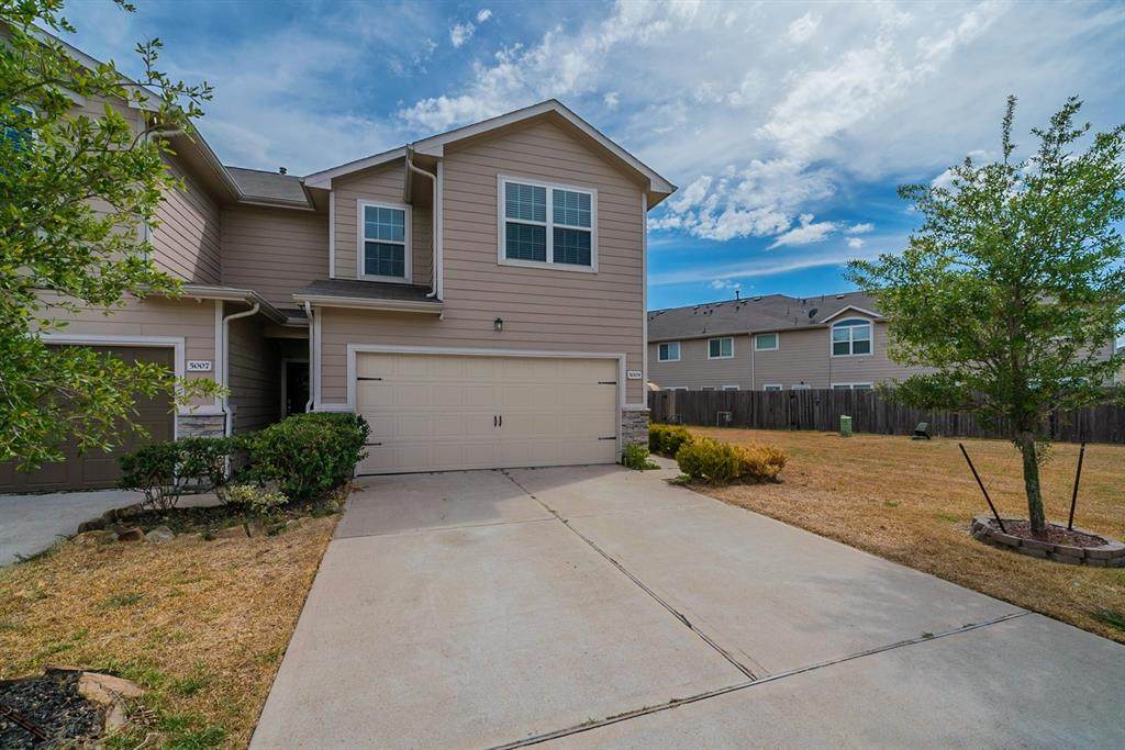 5009 Gable Lane - Photo 1