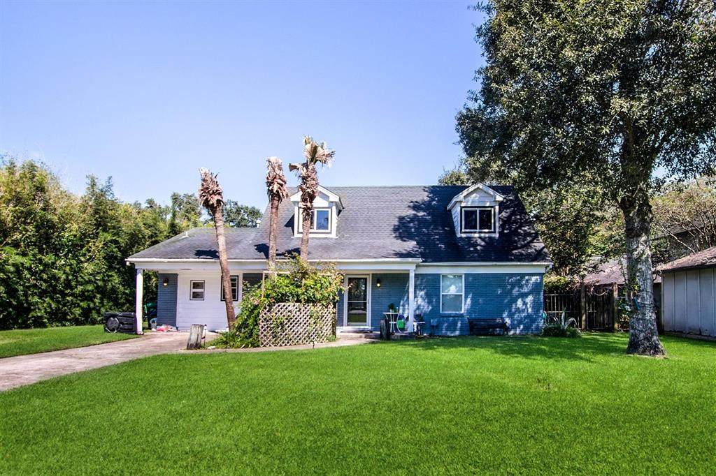 510 Baywood Drive - Photo 1