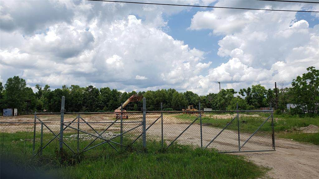 12855 Fm 1960 - Photo 1