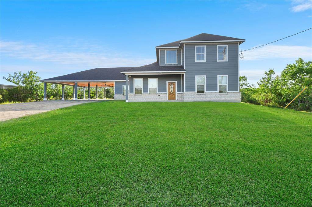 1050 Veronica Street - Photo 1