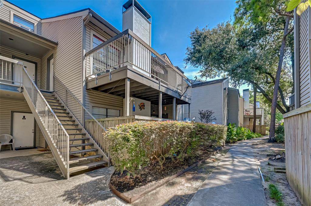 9707 Richmond Avenue - Photo 1