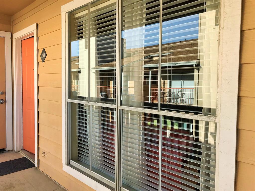 3506 Cove View Boulevard - Photo 1