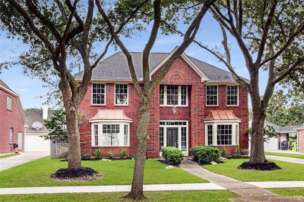 1510 Stone Trail Drive - Photo 1