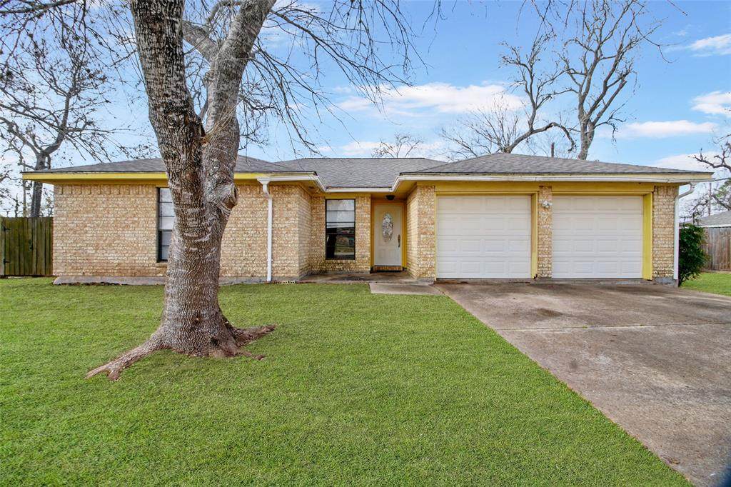 705 Mahan - Photo 1