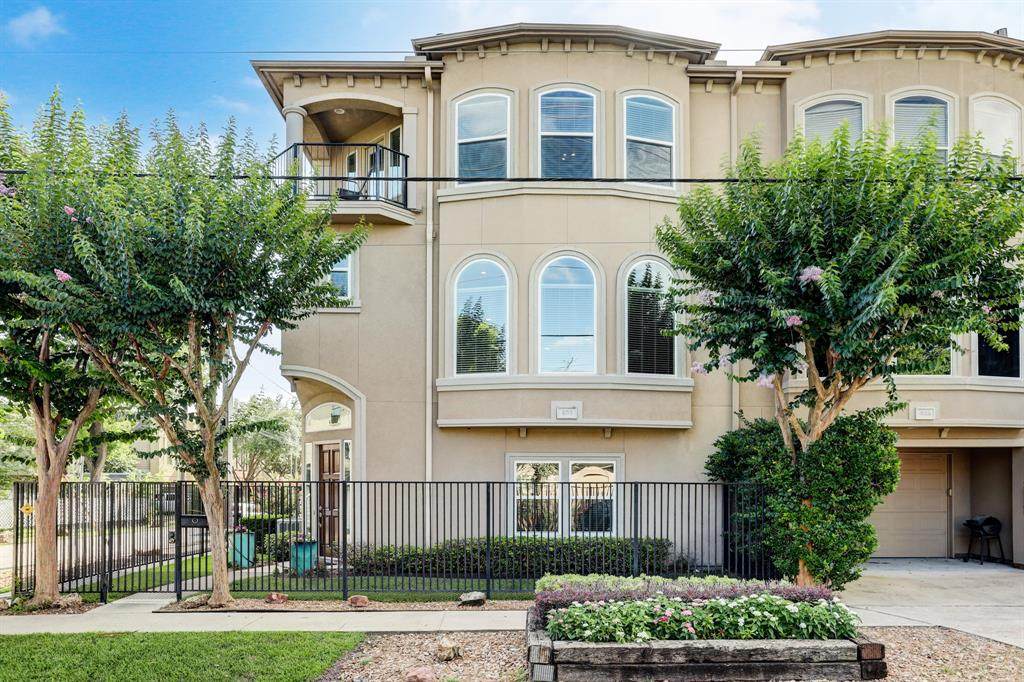 403 Snover Street - Photo 1
