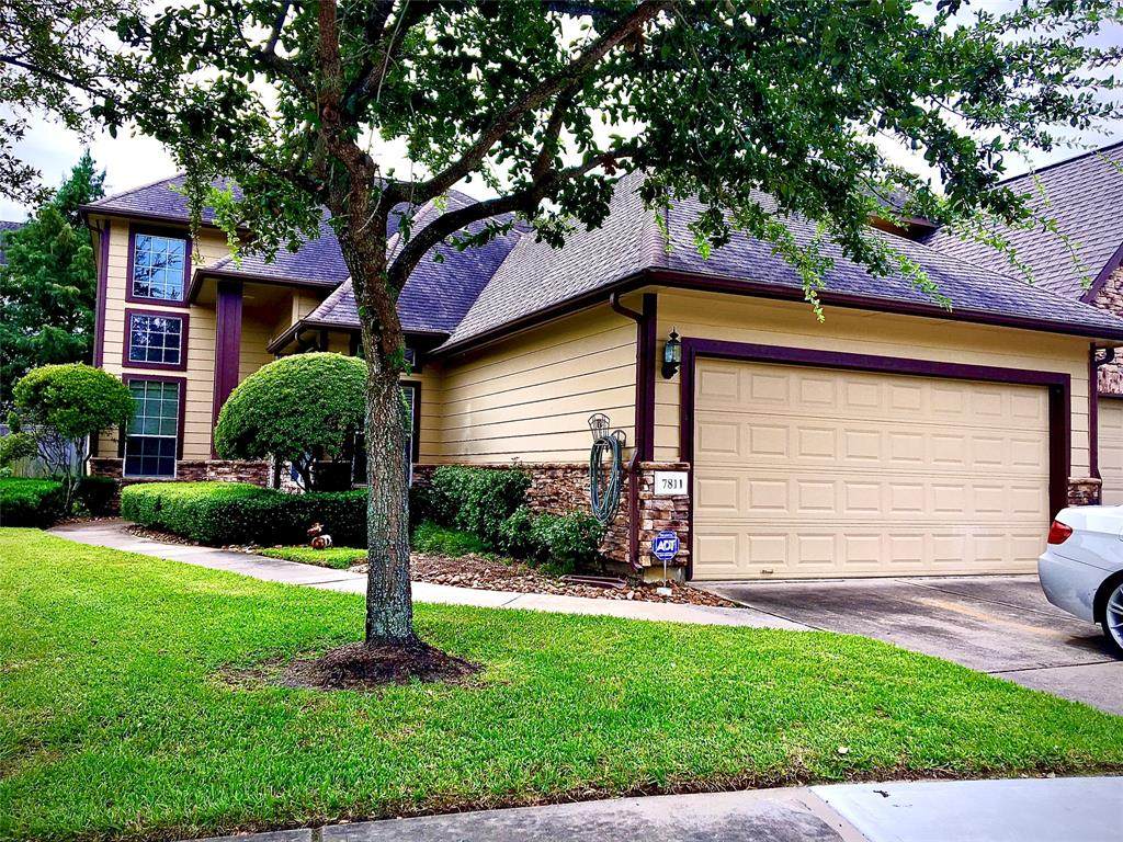 7811 Glenn Cliff Drive - Photo 1