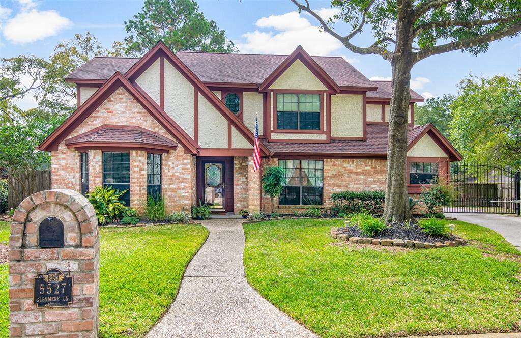 5527 Glenmere Lane - Photo 1