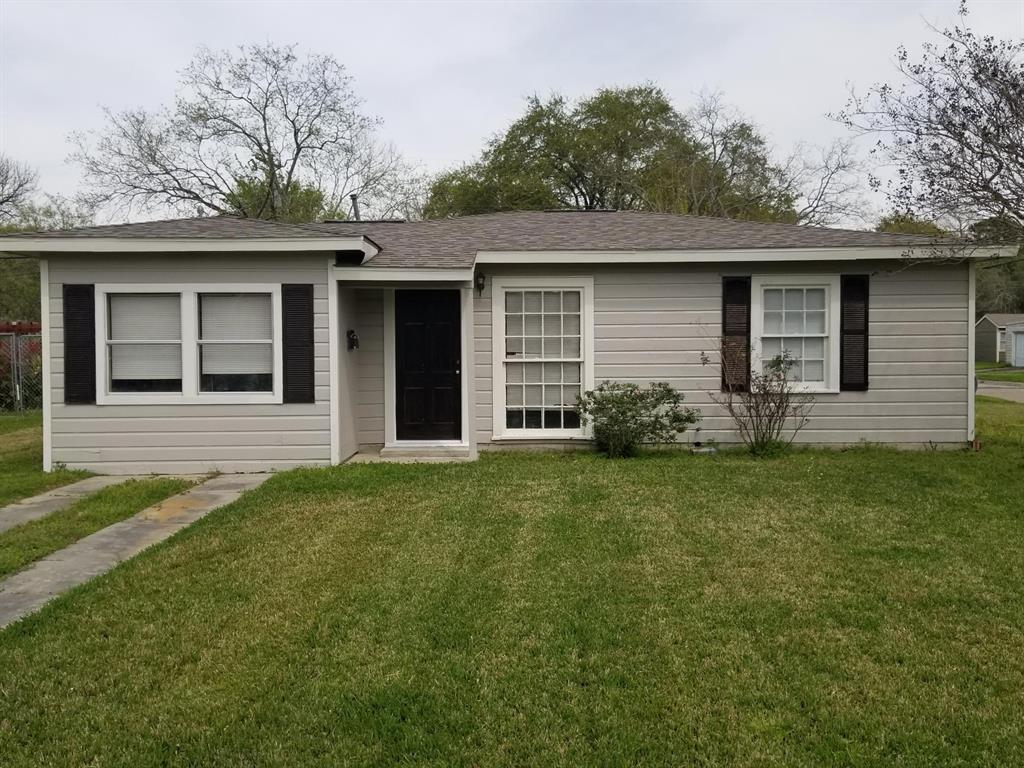 1502 3rd Avenue - Photo 1