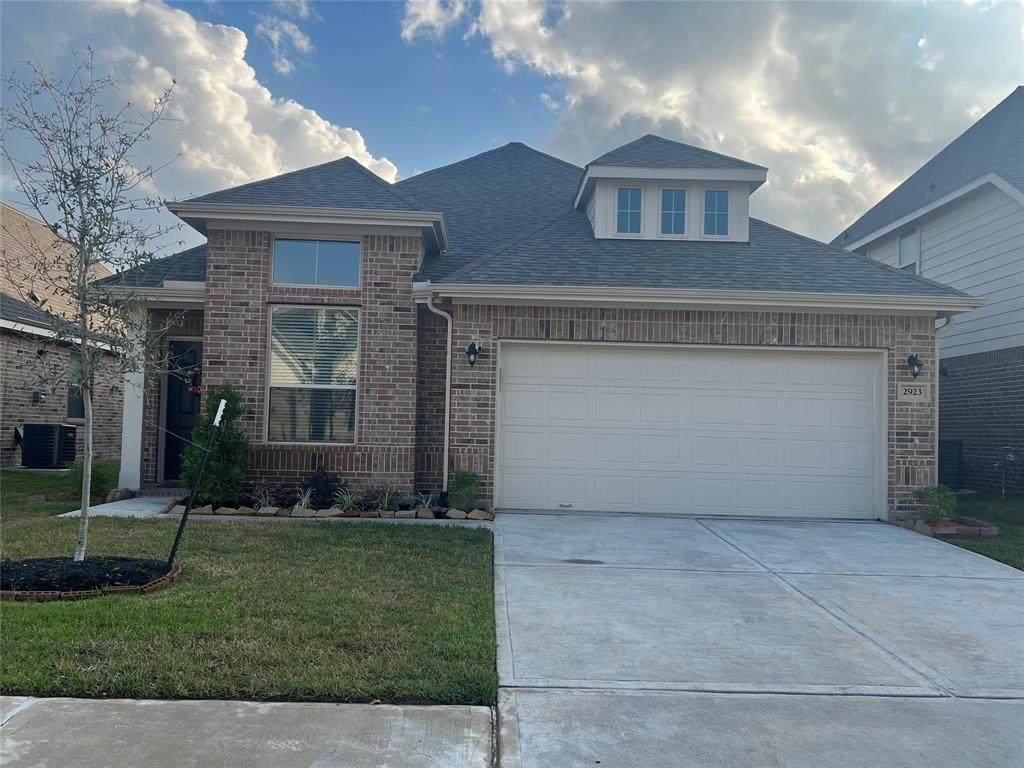 2923 Painted Sunrise Trail - Photo 1