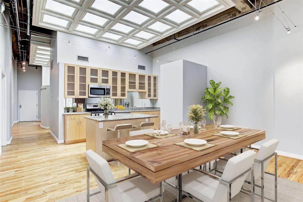 915 Franklin Street - Photo 1