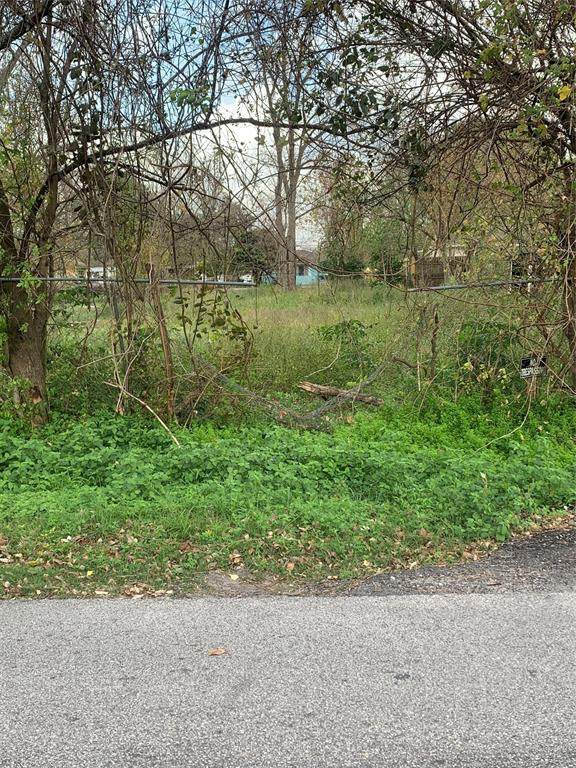 914 Granville Drive - Photo 1