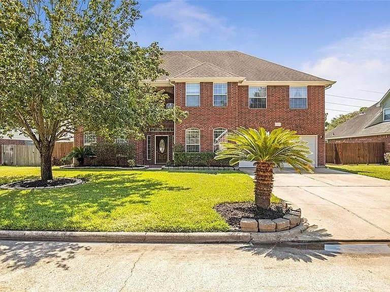 8102 Trophy Place Drive - Photo 1