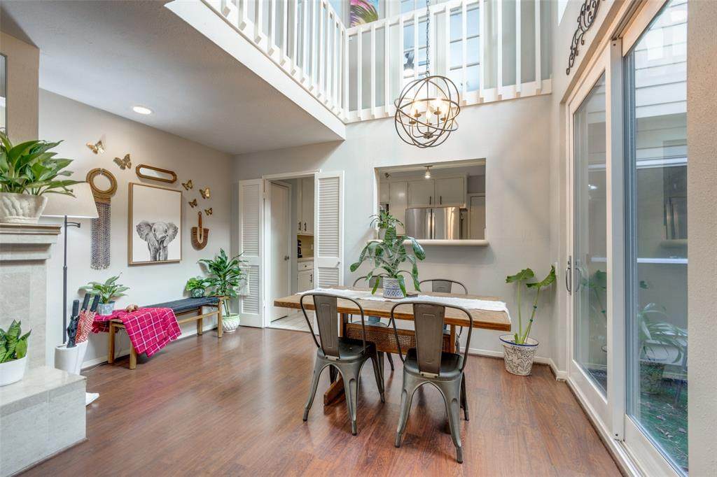 800 Country Place Drive - Photo 1