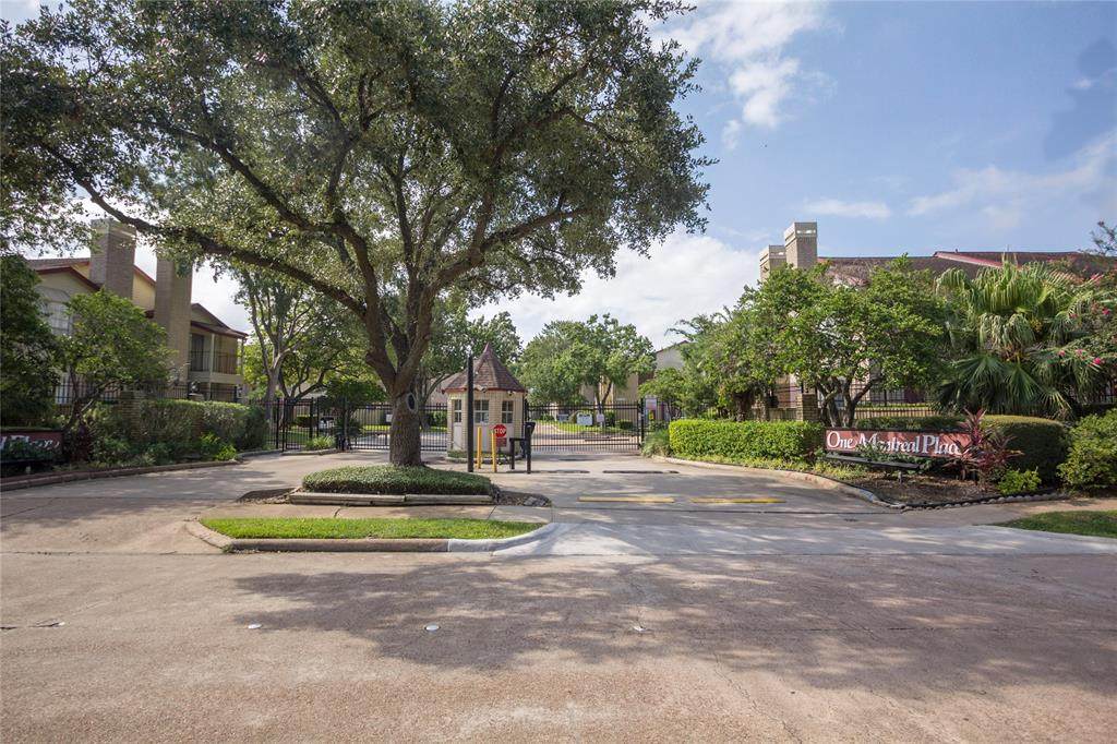 2120 El Paseo Street - Photo 1