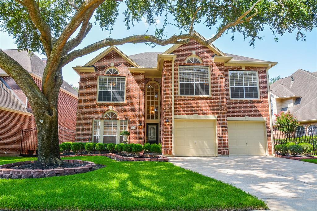 3942 Turnberry Drive - Photo 1