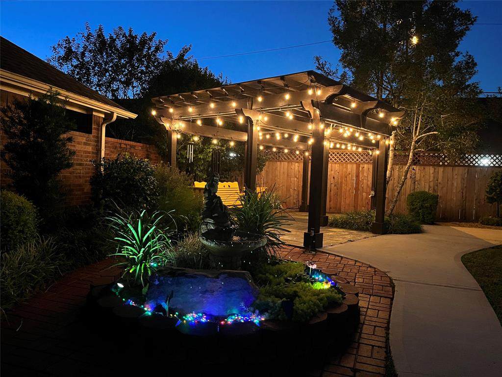 506 Pine Creek Drive - Photo 1