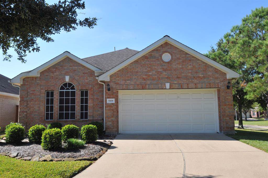 5306 Lantana Creek Court - Photo 1