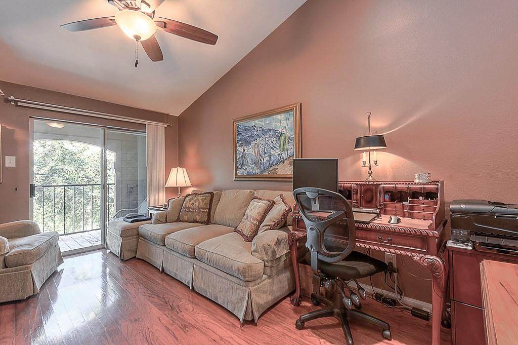 3231 Allen Parkway - Photo 1
