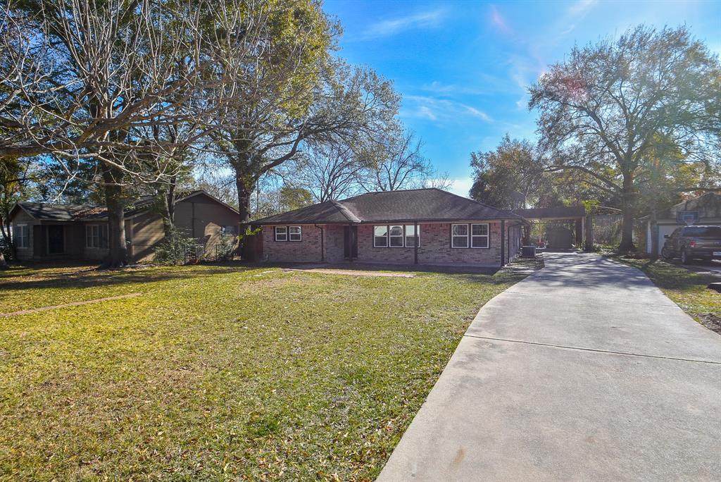705 Percival Street - Photo 1