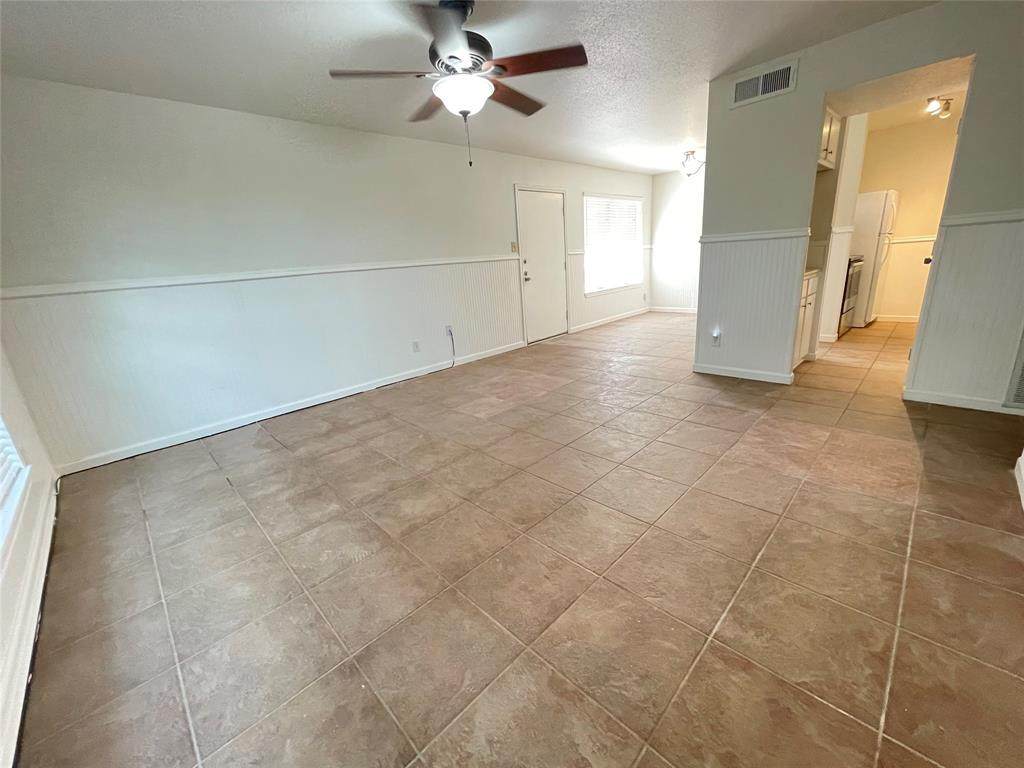 5550 Braeswood Boulevard - Photo 1