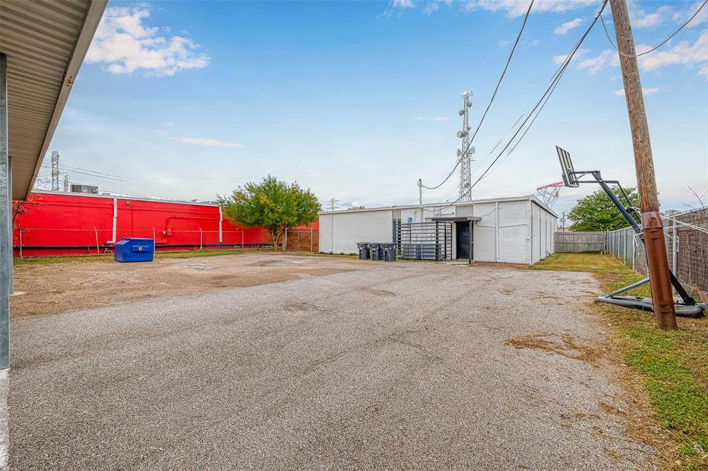 3949 Braxton Drive - Photo 1