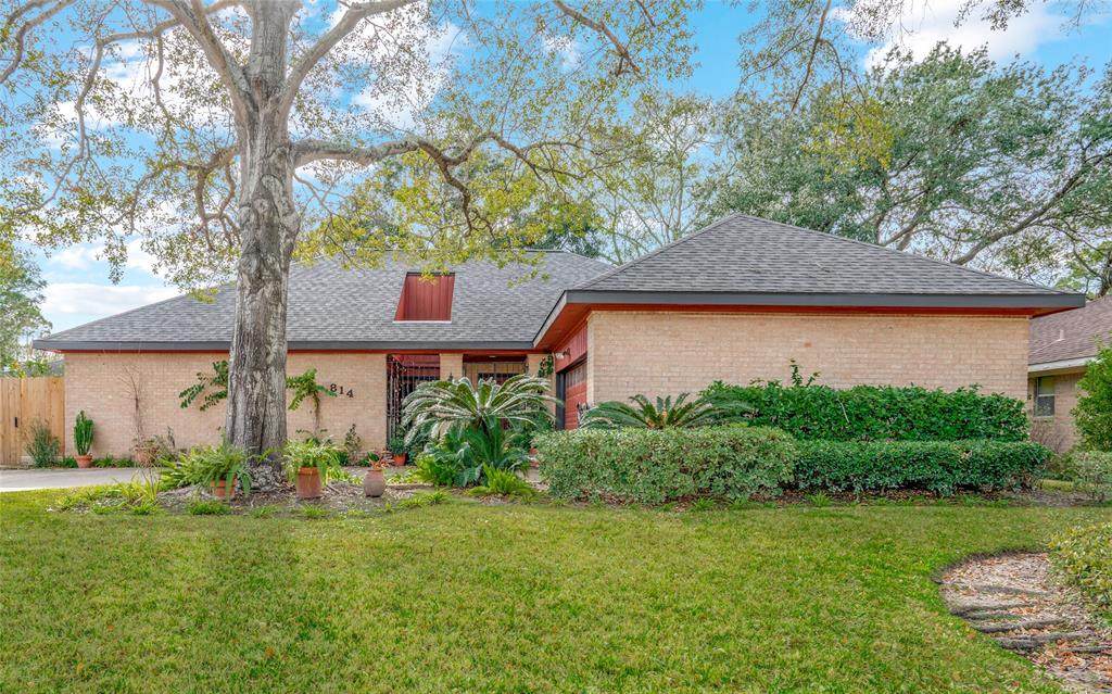 814 Brunswick Drive - Photo 1