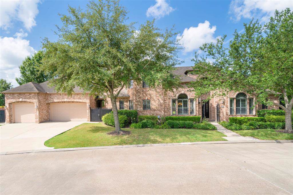 11925 Gallant Ridge Lane - Photo 1