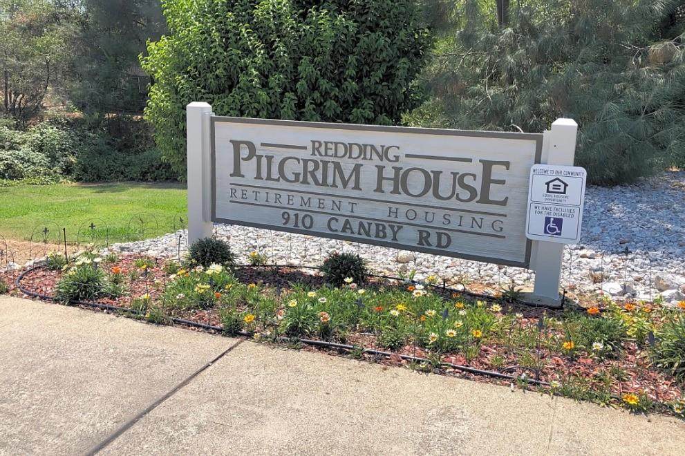 910 Canby Rd - Photo 1
