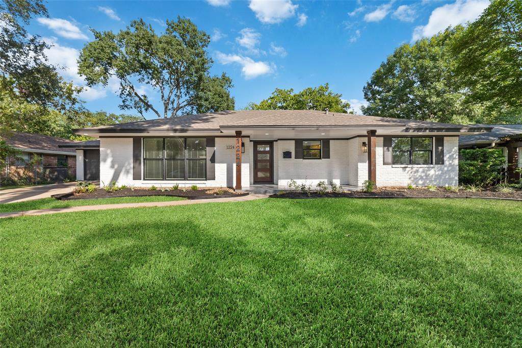 1224 Demaret Lane - Photo 1