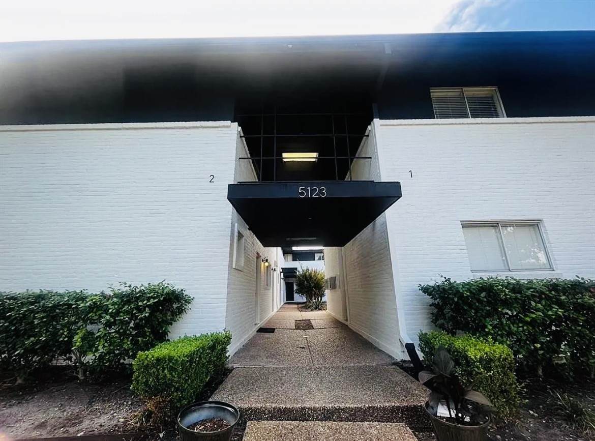 5123 Del Monte Drive - Photo 1