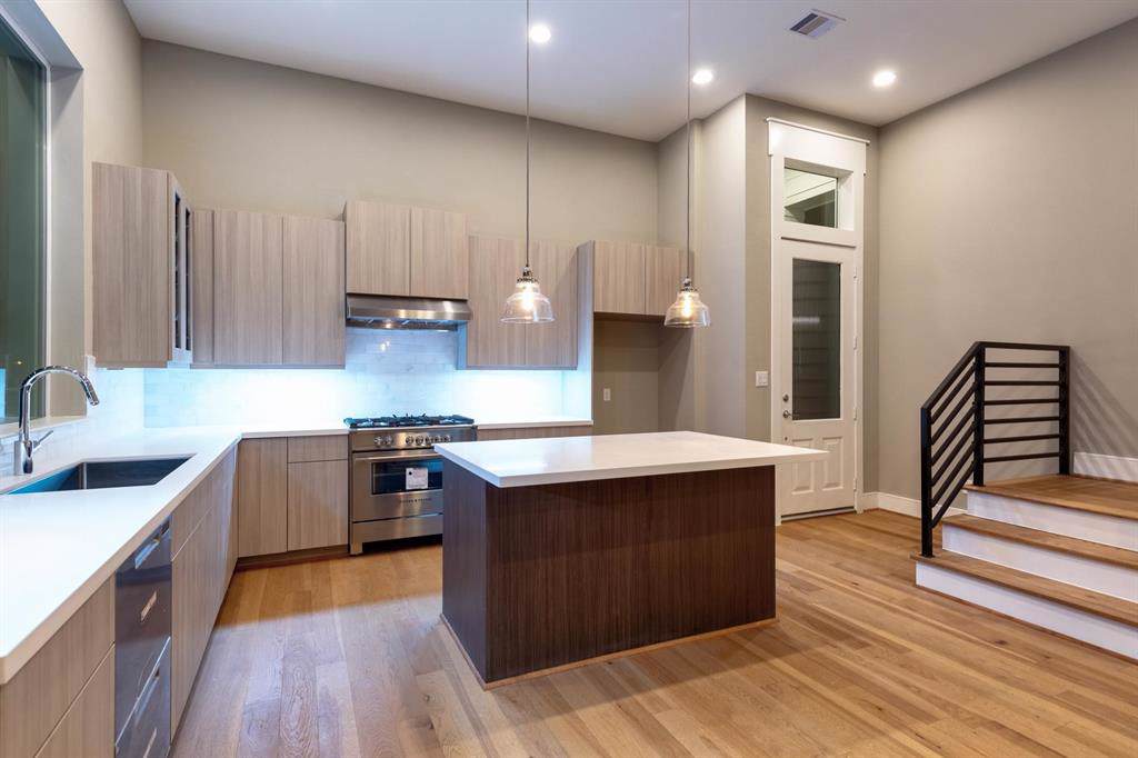 9813 Mockingbird Hill Lane - Photo 1