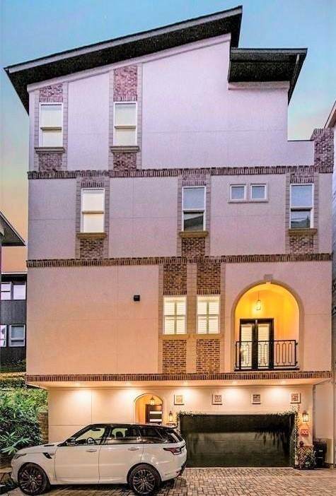 706 Delano Street - Photo 1