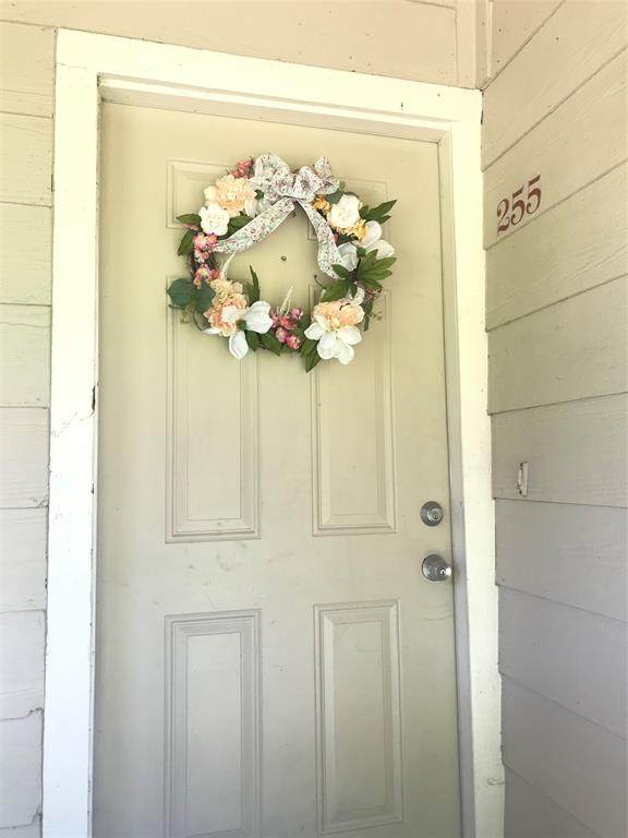 2501 Gulf Freeway - Photo 1