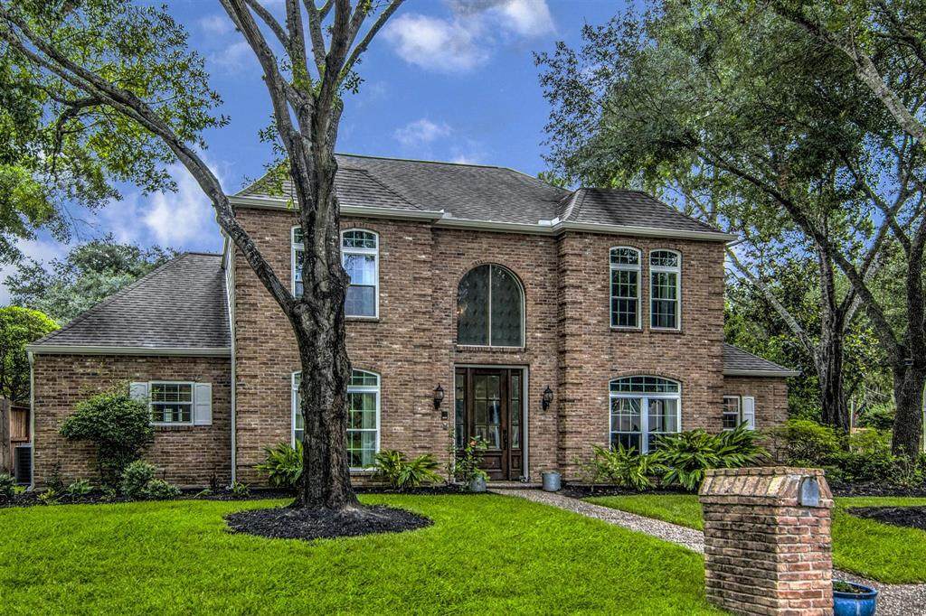 811 Walkwood Court - Photo 1