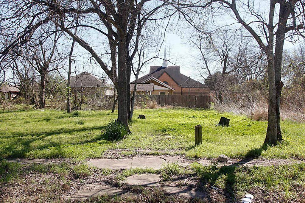 2503 Live Oak Street - Photo 1