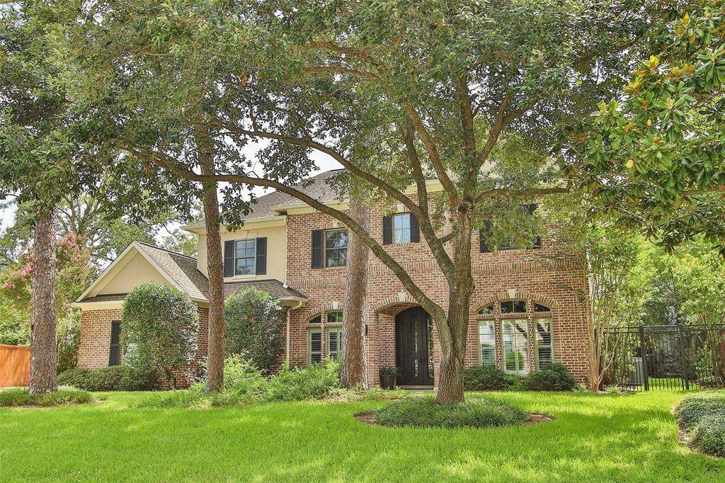 738 Creekside Drive - Photo 1
