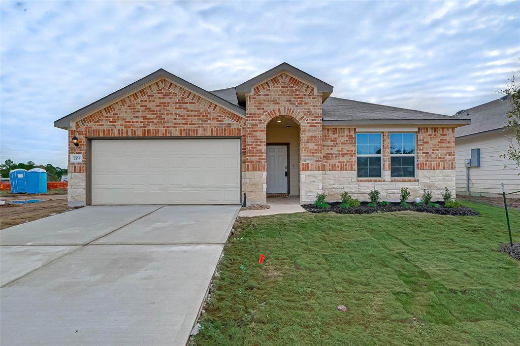204 Pecos Drive - Photo 1