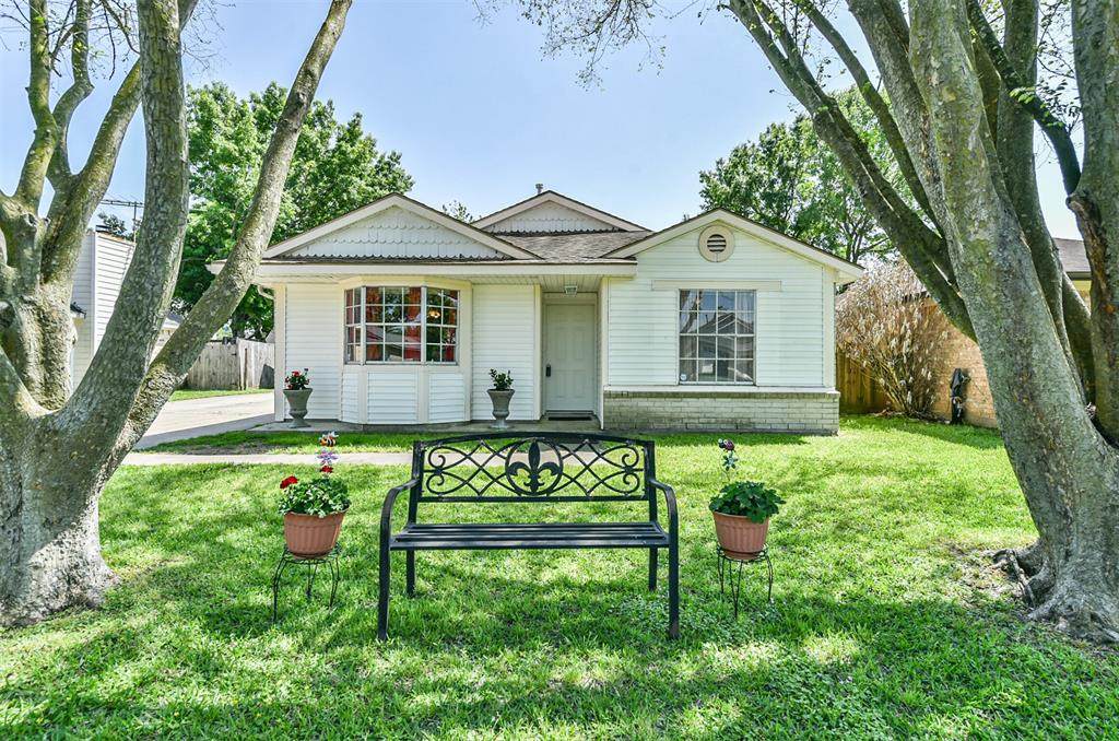 5930 Butterfly Circle - Photo 1