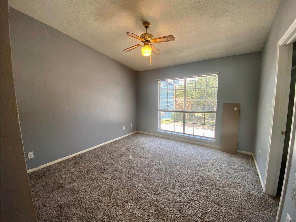 2323 Fairwind - Photo 1
