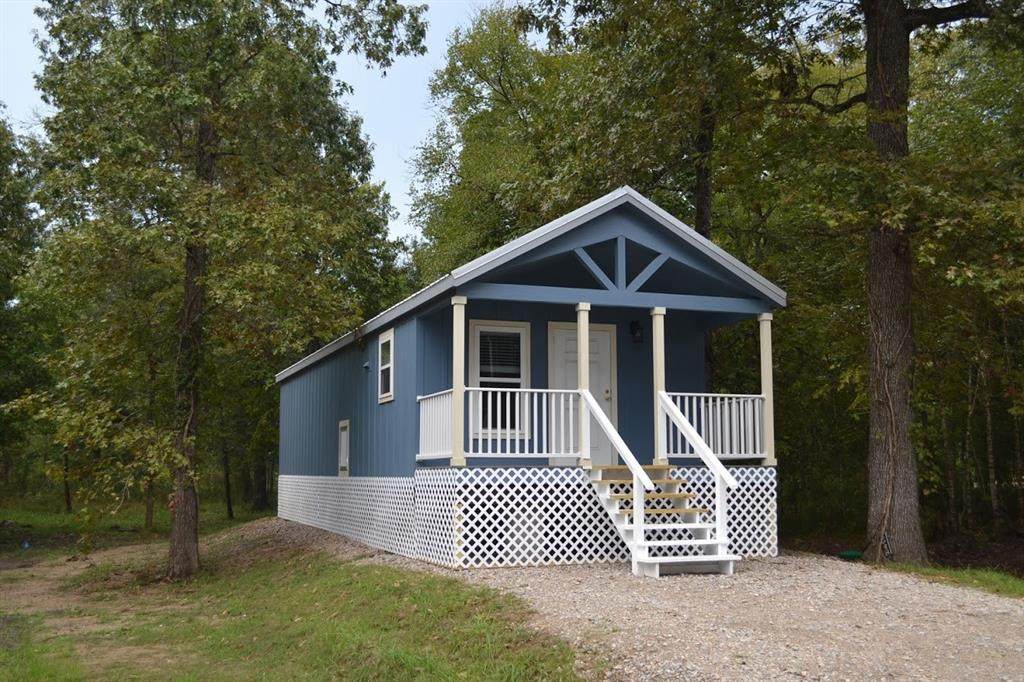 129 Shoreline Drive - Photo 1