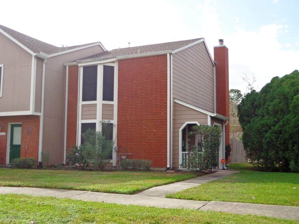 16814 Holly Trail Drive - Photo 1