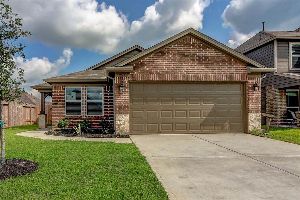 7215 Fox Cove Trail - Photo 1