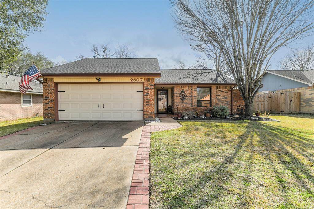 2507 Northern Drive - Photo 1