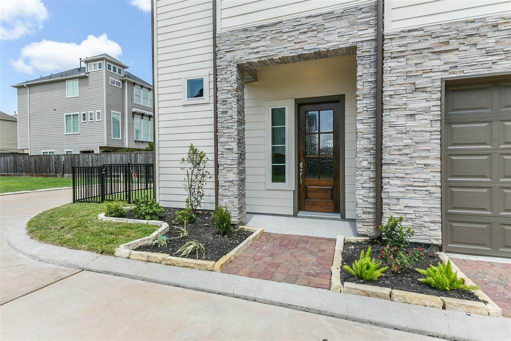 10930 Brookeshire Chase Lane - Photo 1