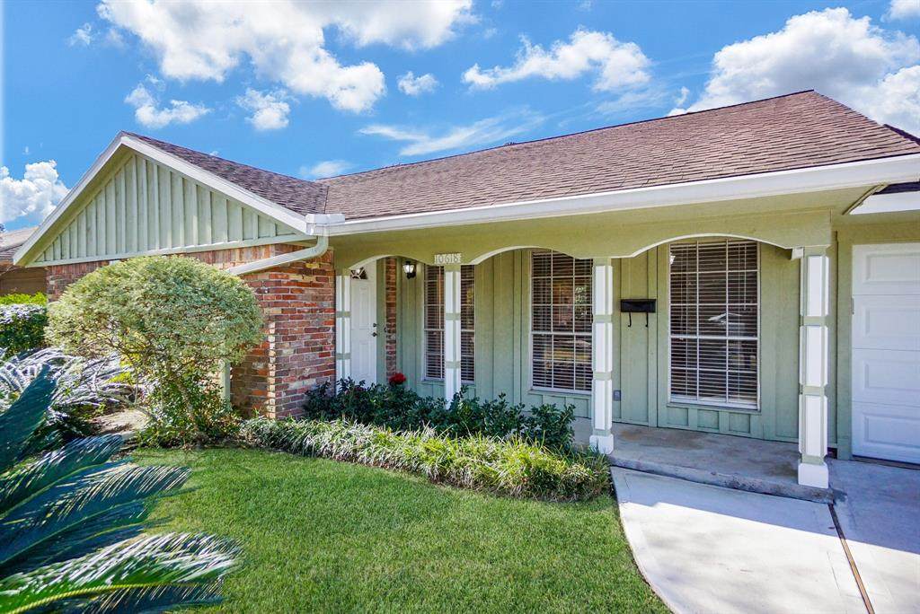 10618 Doud Street - Photo 1